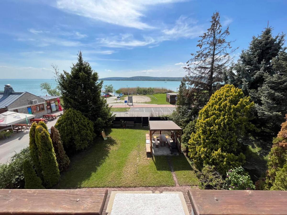 Sunset Beach Apartman Balatonfůzfő Esterno foto