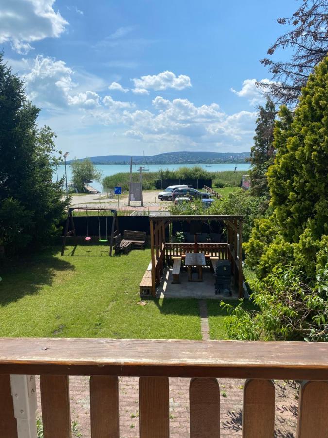 Sunset Beach Apartman Balatonfůzfő Esterno foto