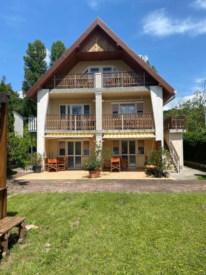 Sunset Beach Apartman Balatonfůzfő Esterno foto