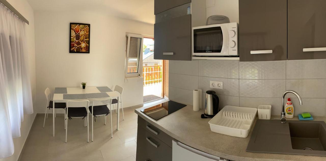 Sunset Beach Apartman Balatonfůzfő Esterno foto