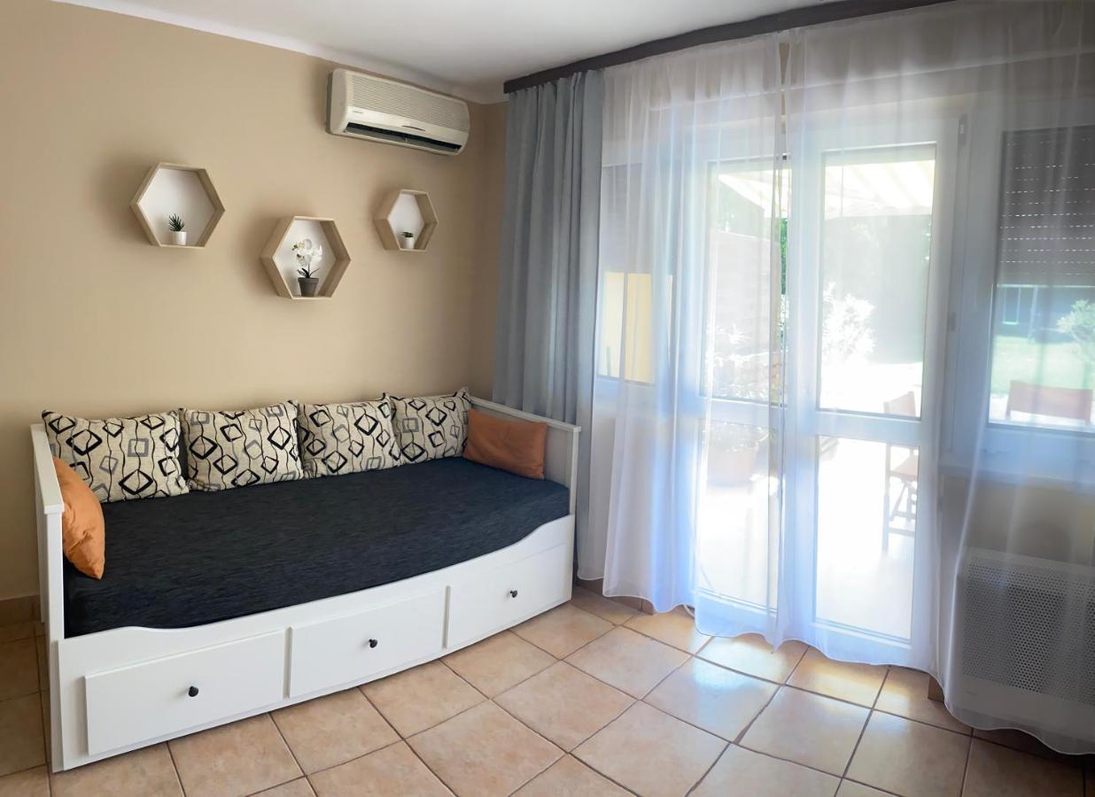 Sunset Beach Apartman Balatonfůzfő Esterno foto