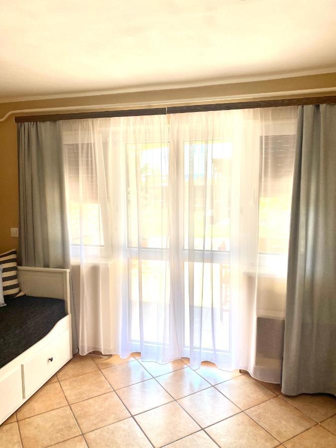 Sunset Beach Apartman Balatonfůzfő Esterno foto